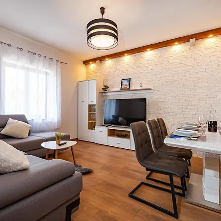 Lejlighed Two Villas With Pool And Jacuzzi, Villa Marin Pridraga *