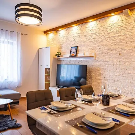 Two Villas With Pool And Jacuzzi, Villa Marin Pridraga Lejlighed Pridraga