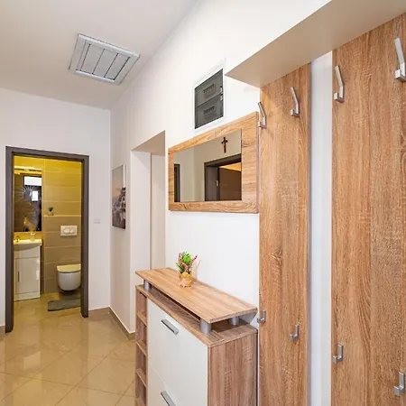 Two Villas With Pool And Jacuzzi, Villa Marin Pridraga Lejlighed Pridraga